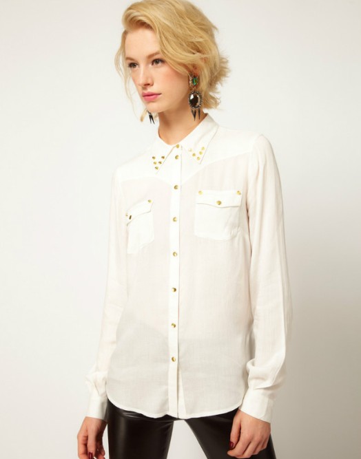Blusa color blanco mangas largas escote redondo de moda