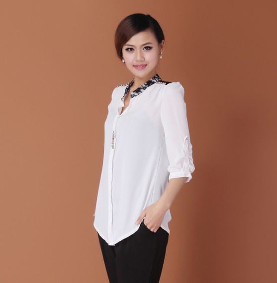 blusa de estilo elegante y hermoso de color blanco se vende bien