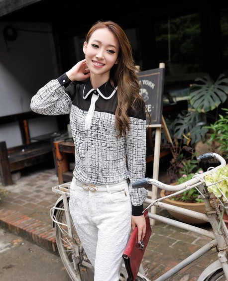 blusa de estilo coreano de color en foto